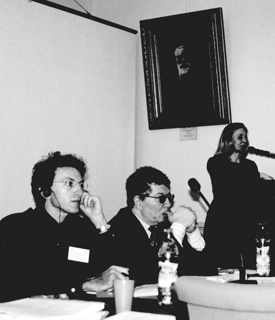 Слева направо:Массимилиано Латтанзи, Кирилл Разлогов, Любава Морева (на трибуне)